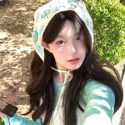 拥抱星星的月亮